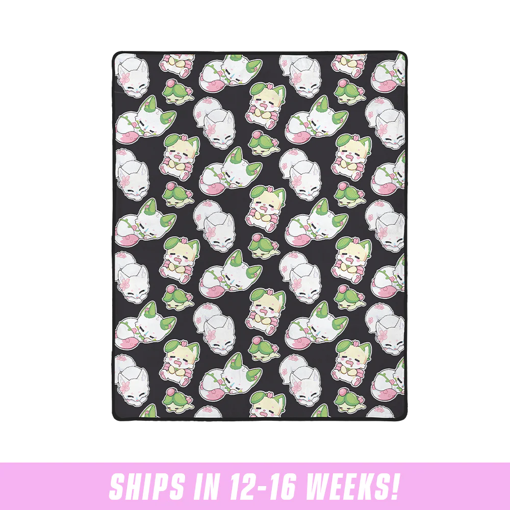 Silvervale: Cozy Double-Sided Blanket - Image 3